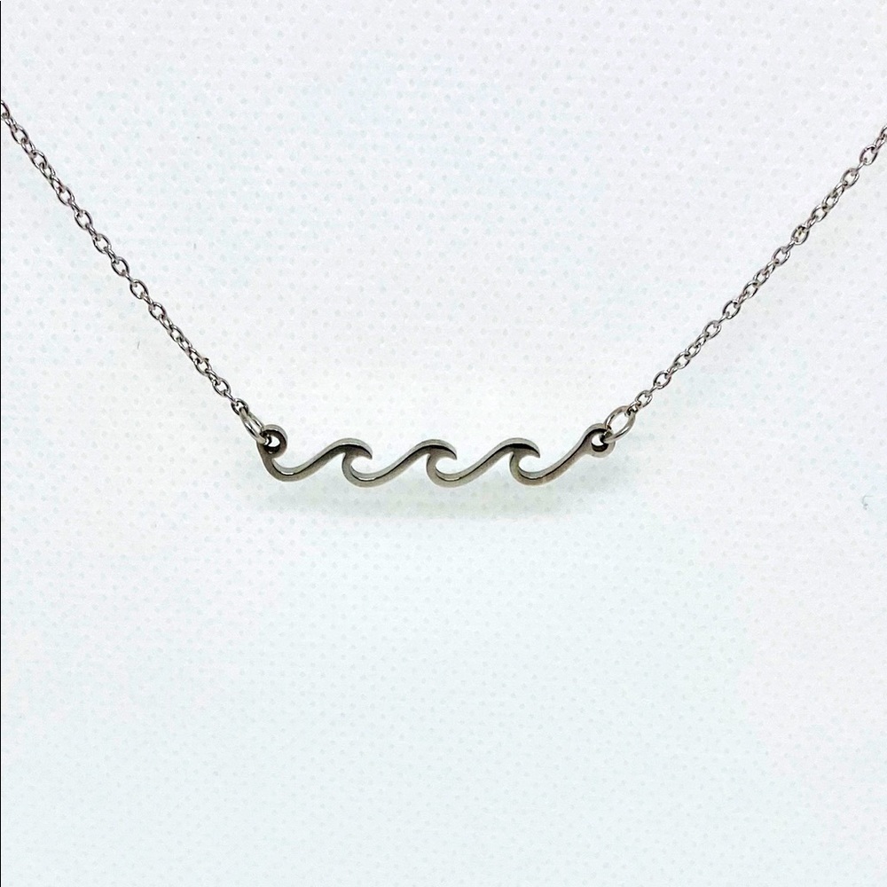 Triple Wave Pendant